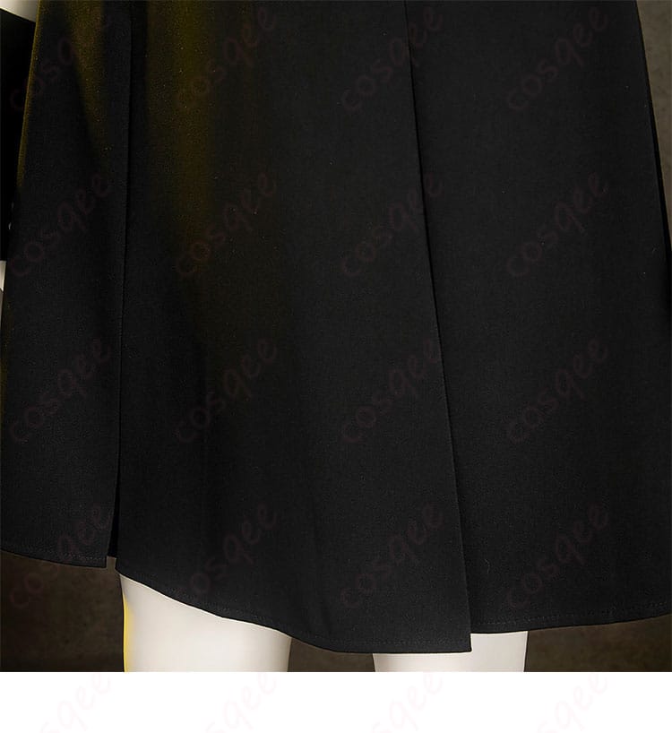 山岸風花 コスプレ衣装 新戦闘服 衣裾の装飾ディテール。リアルなデザインで、舞台映えします。