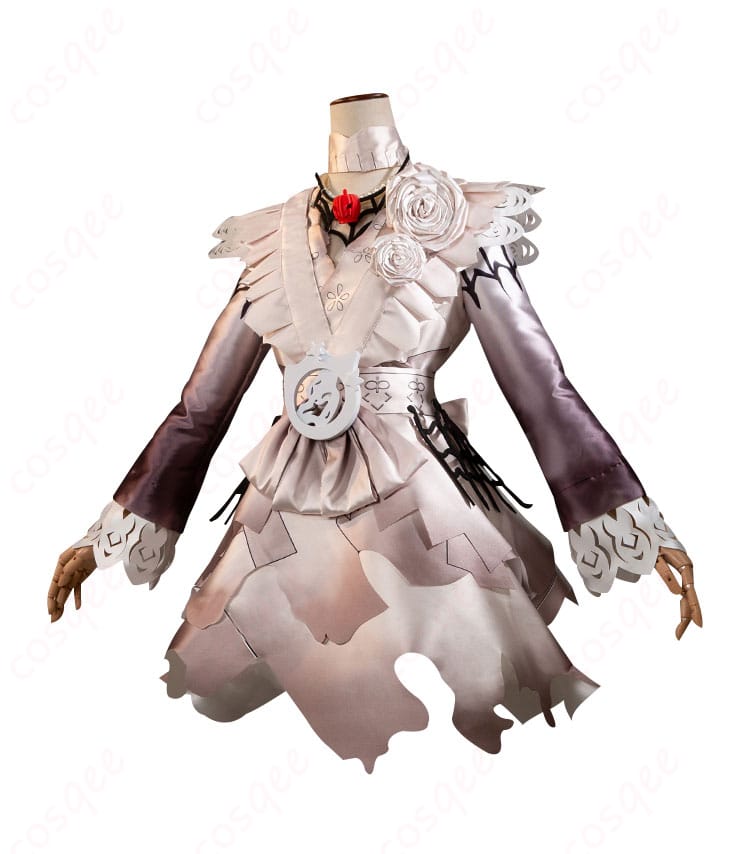 コスプレ衣装の左側のディテール。背中の蝶結びが特徴的です。