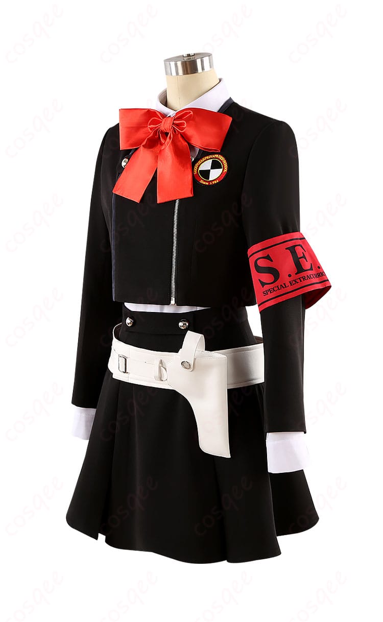 汐見琴音(ハム子)のコスプレ衣装左側の画像、制服の細部とデザインを紹介。