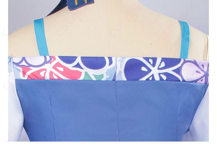 変人のサラダボウル コスプレ衣装 背面装飾のディテール。精巧なデザインと美しい仕上がりを強調。