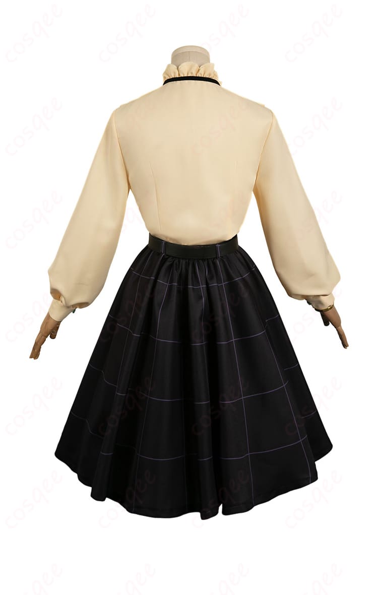 ウマ娘 プリティーダービー マンハッタンカフェ コスプレ衣装 背面のデザイン。背中の美しいシルエットが特徴的です。