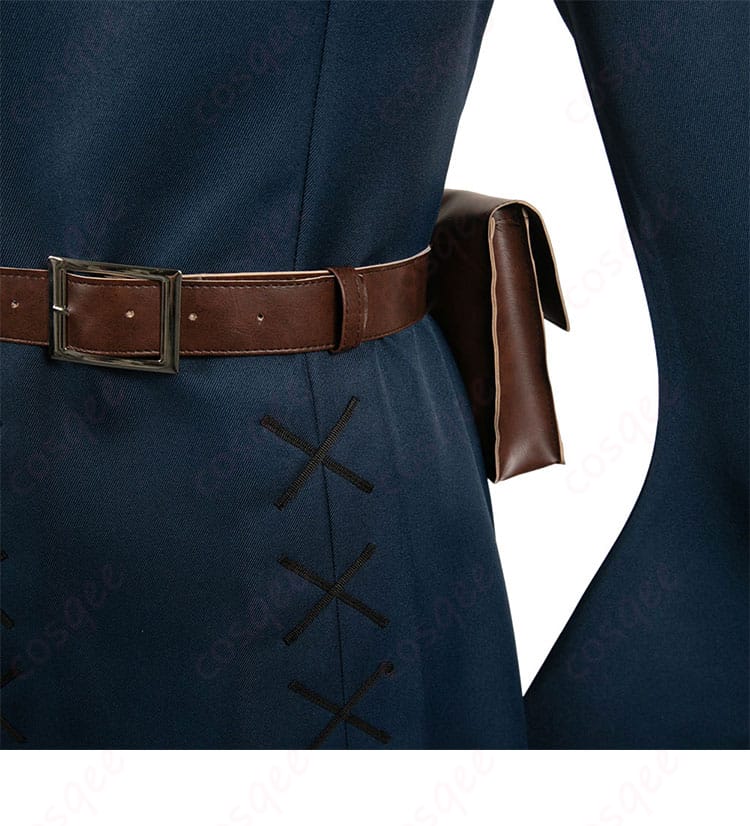 ダンジョン飯 マルシル・ドナトー コスプレ衣装の腰帯装飾の詳細。魔術学校時代のキャラクターにぴったりなデザインとディテール。