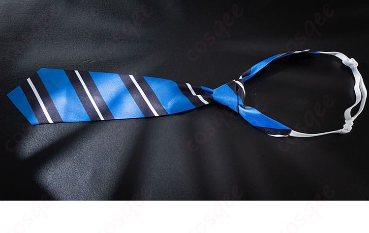 ロレンス・ブルーアーのコスプレ衣装のネクタイ細部。高級感のある仕上がりでキャラクターらしさを再現。