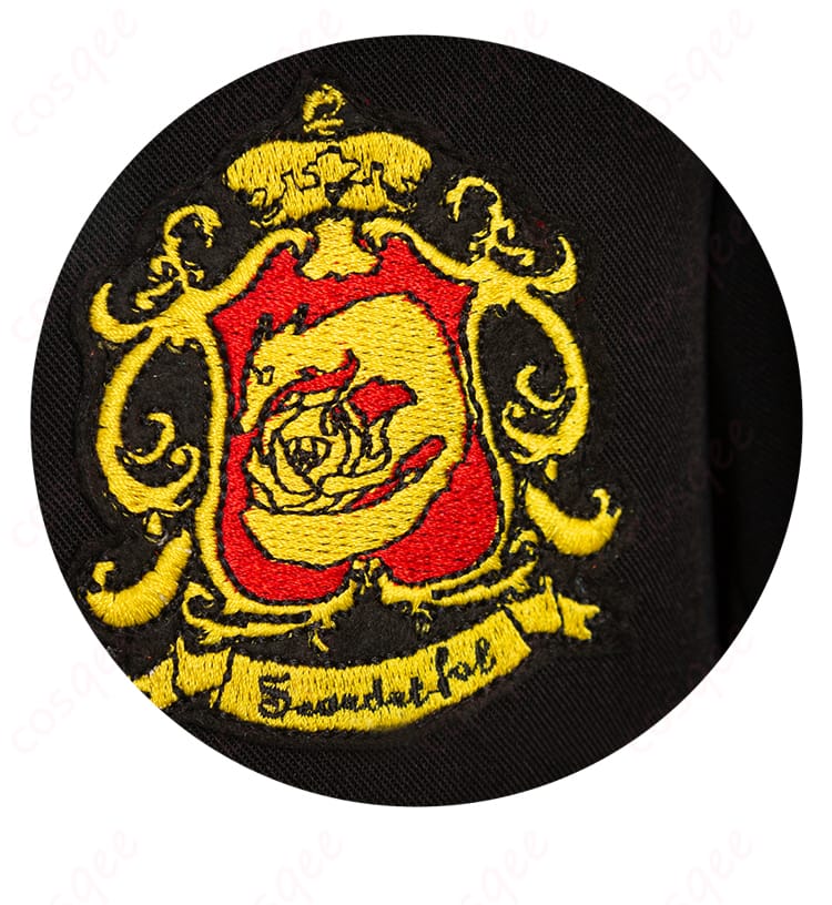 黒執事エドガー・レドモンドのコスプレ衣装前胸部分の飾り紋章詳細