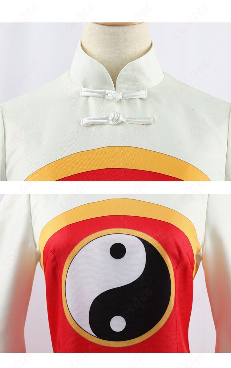 カードキャプターさくら 李苺鈴 コスプレ衣装の領口と胸元の太極模様装飾の細部。精巧な刺繍デザインが際立つ。