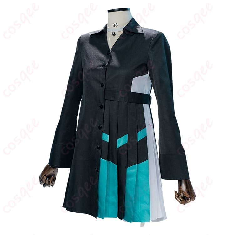 プロセカ 小豆沢こはね ミッドナイトメイキング衣装で夜景に映える軽やかなコスプレ - 2枚目の画像