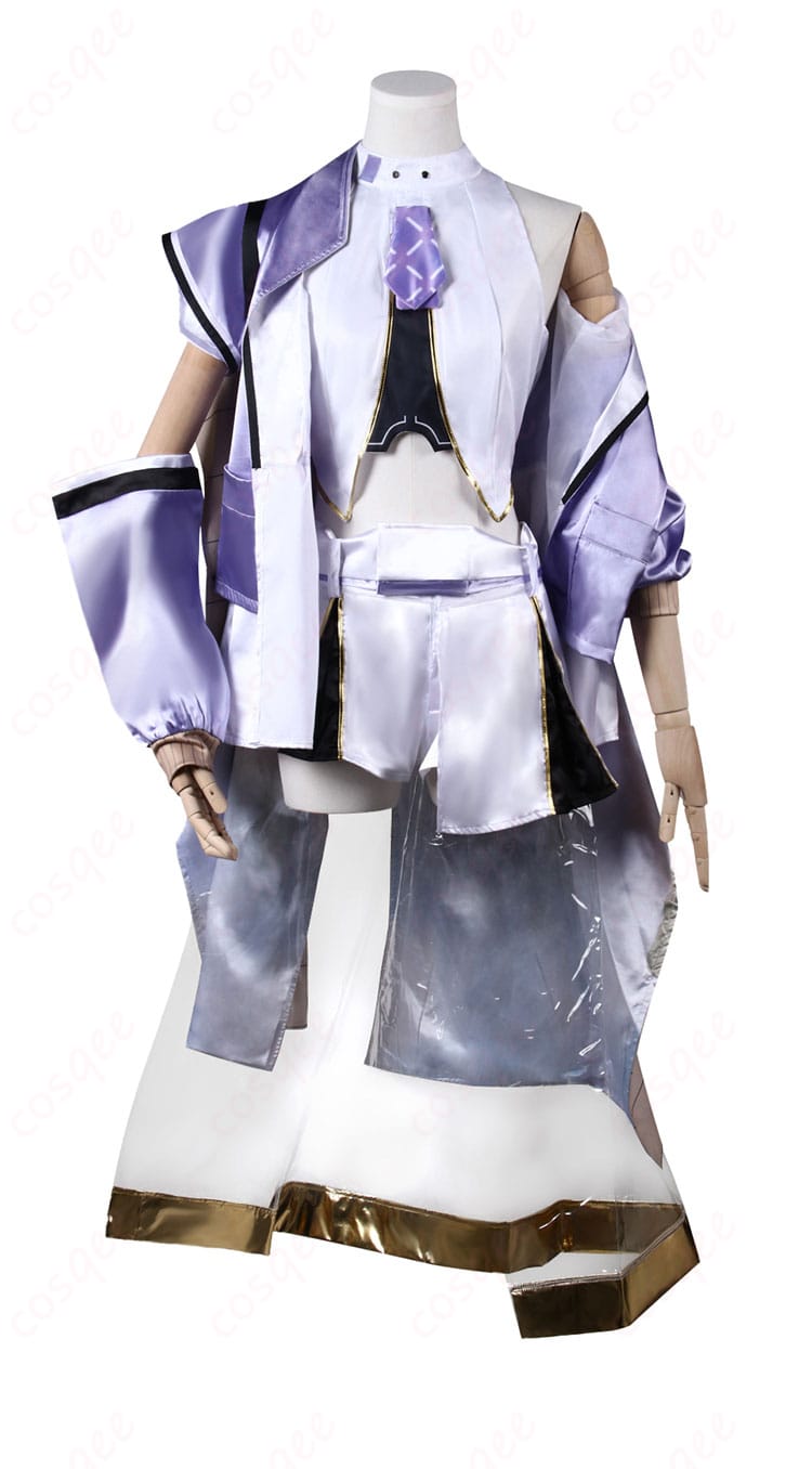 シュエンコスプレ衣装の正面から見た画像。高精度のディテールに注目。