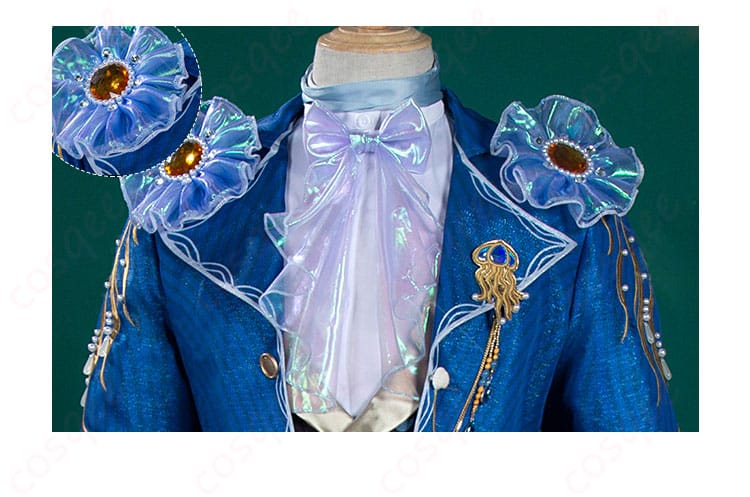 コスプレ衣装全体の装飾部分。高い再現度と精緻な作りが特徴です