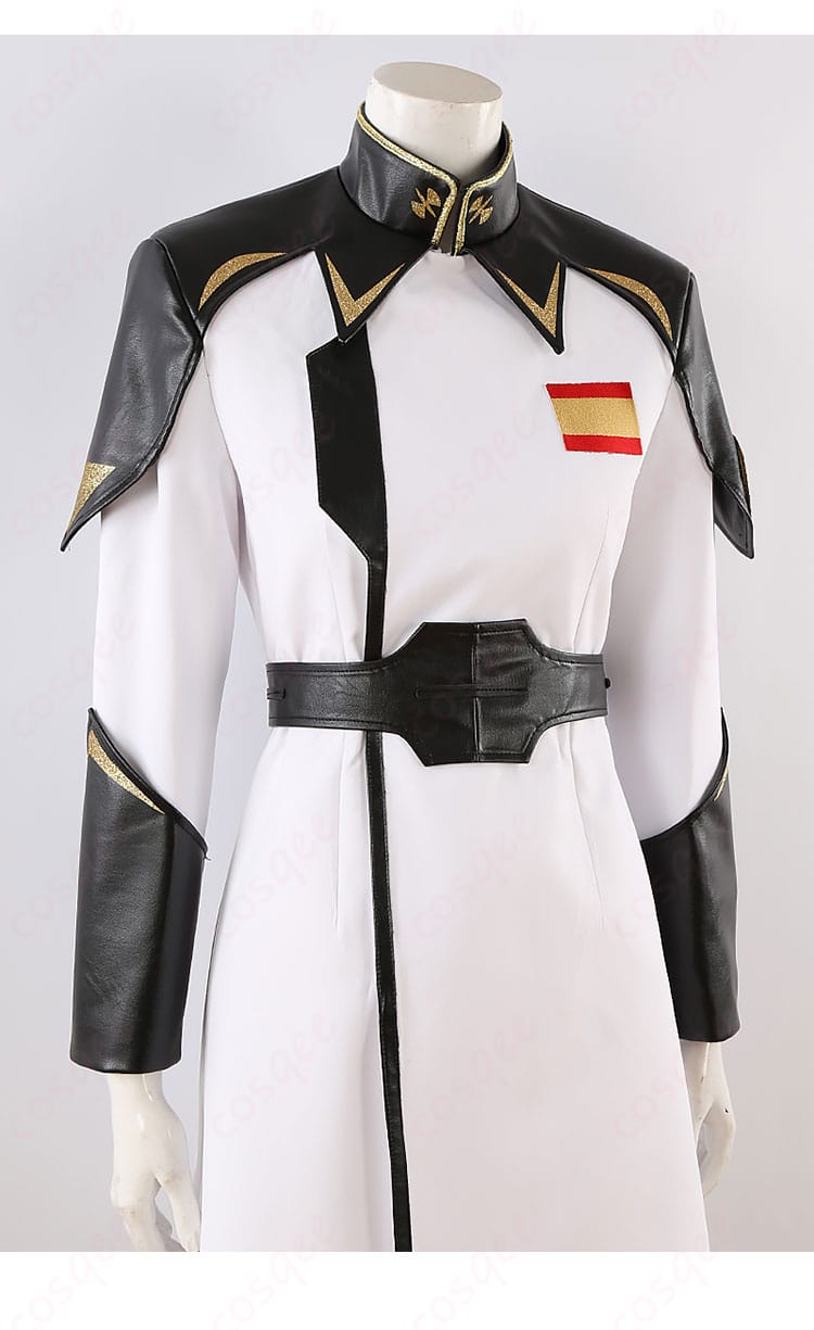 イザーク・ジュール コスプレ衣装の装飾ディテール。バッジや刺繍が特徴的。