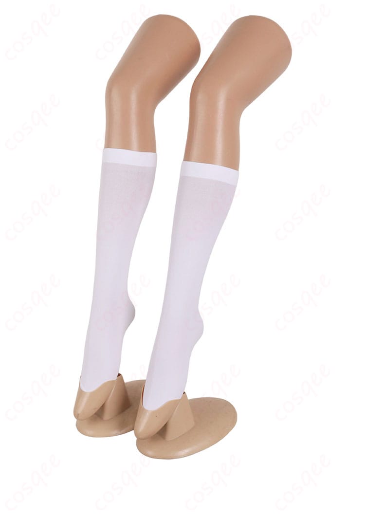 黒沼爽子コスプレ衣装の腿袜。清楚な印象を与えるディテールが魅力的。