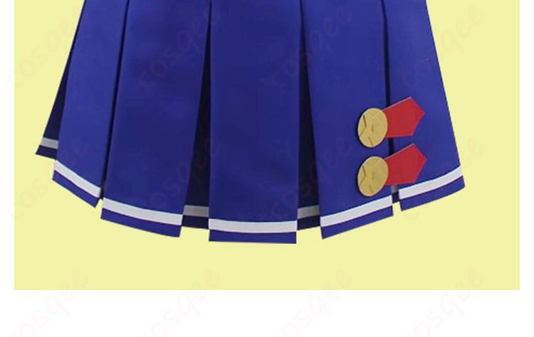 夏制服のスカート裾の装飾詳細。細部まで再現されたスカートのデザイン。