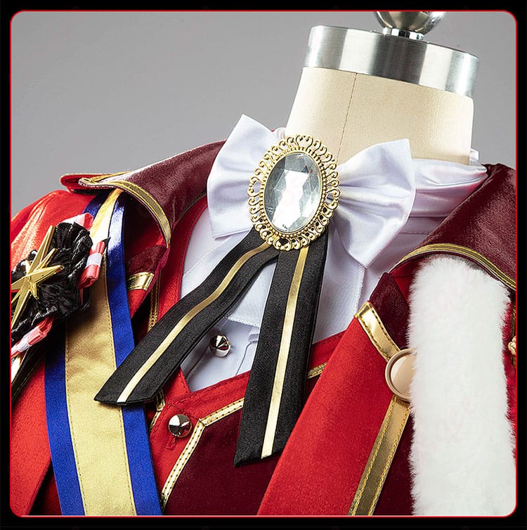 衣装の襟元の装飾。高級感のあるデザインでキタサンブラックを再現。