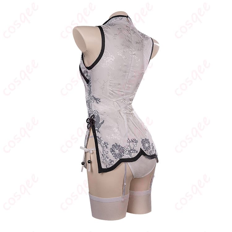 ヨスガノソラ 春日野穹の黒チャイナ風コスプレ衣装 しなやかで写真映えする着こなしへ - 2枚目の画像