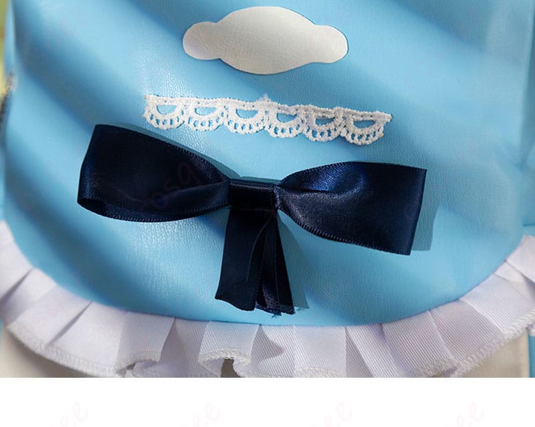 バックパックの装飾ディテール。デザインにこだわり、役立つアイテムです。