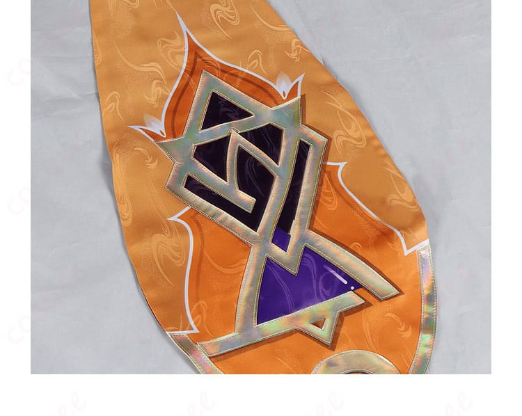 セトス コスプレ衣装の前胸部分のリボン装飾。細やかな装飾が魅力的。