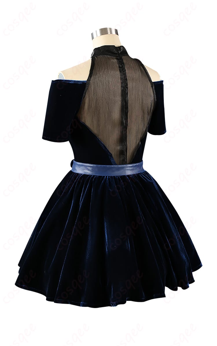 商品背面画像。ミジ(MIZI)コスプレ衣装の背面ディテールを強調。