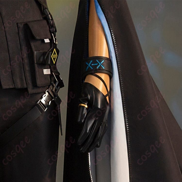 アークナイツのロゴスを端正に再現する重厚レイヤードのコスプレ衣装 - 5枚目の画像