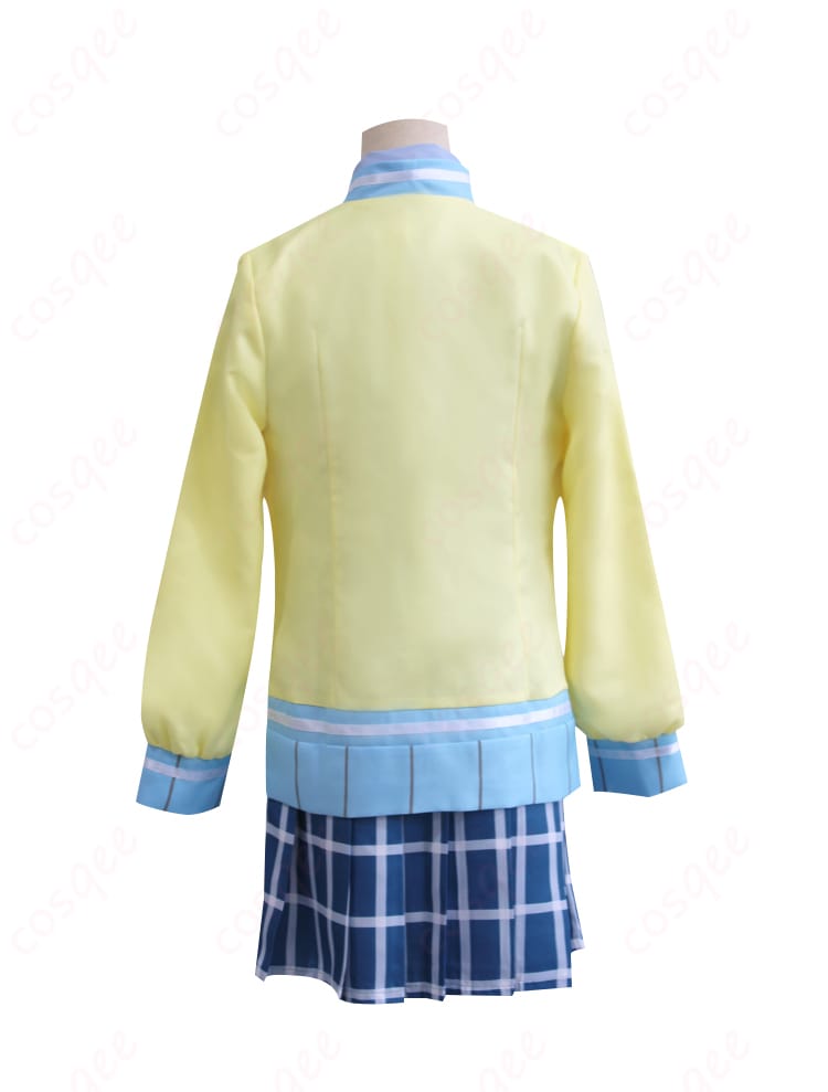 近江彼方コスプレ衣装の背面デザイン、背中の装飾と美しいラインが魅力。