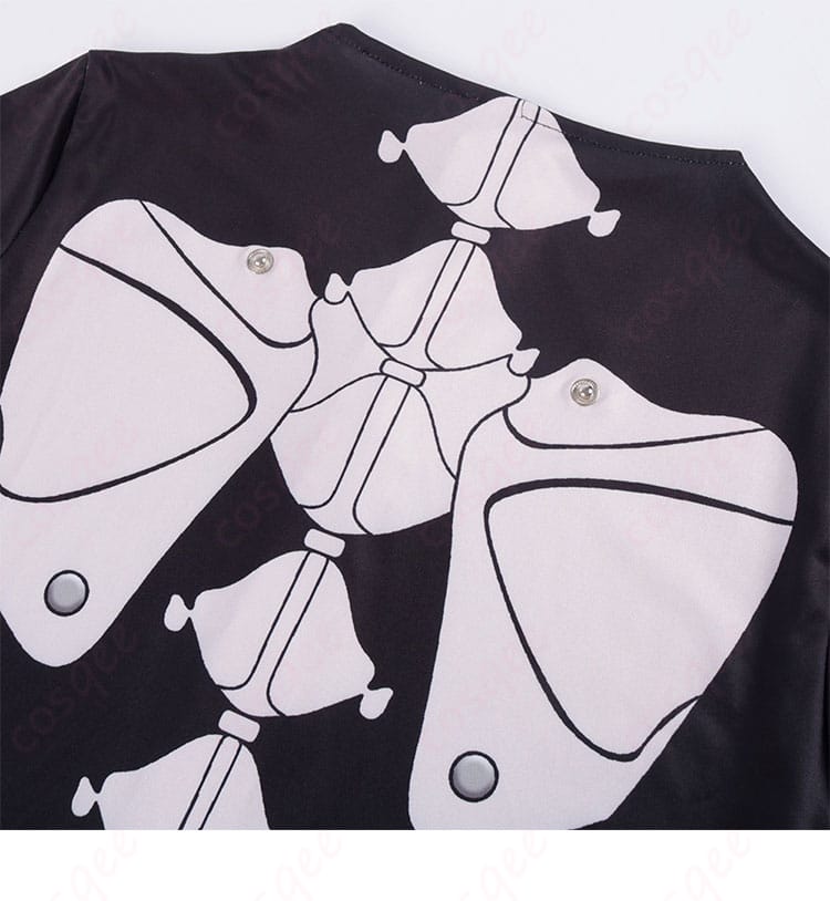 コスプレ衣装の背面の装飾部分。実際にキャラクターが着ているような仕上がり。