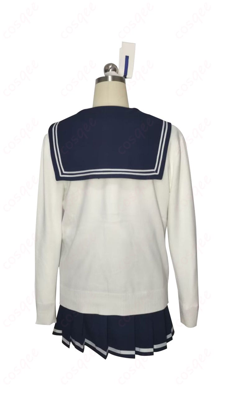 ブルーアーカイブ 柚鳥ナツ コスプレ衣装 背面から見た画像 制服の背中部分のディテール