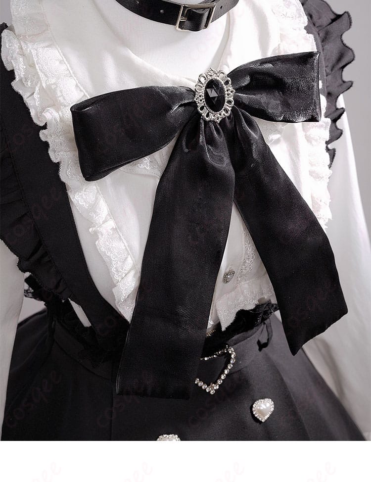 初音ミク コスプレ衣装の特徴的な蝶結びデザイン。地雷系衣装にぴったり。