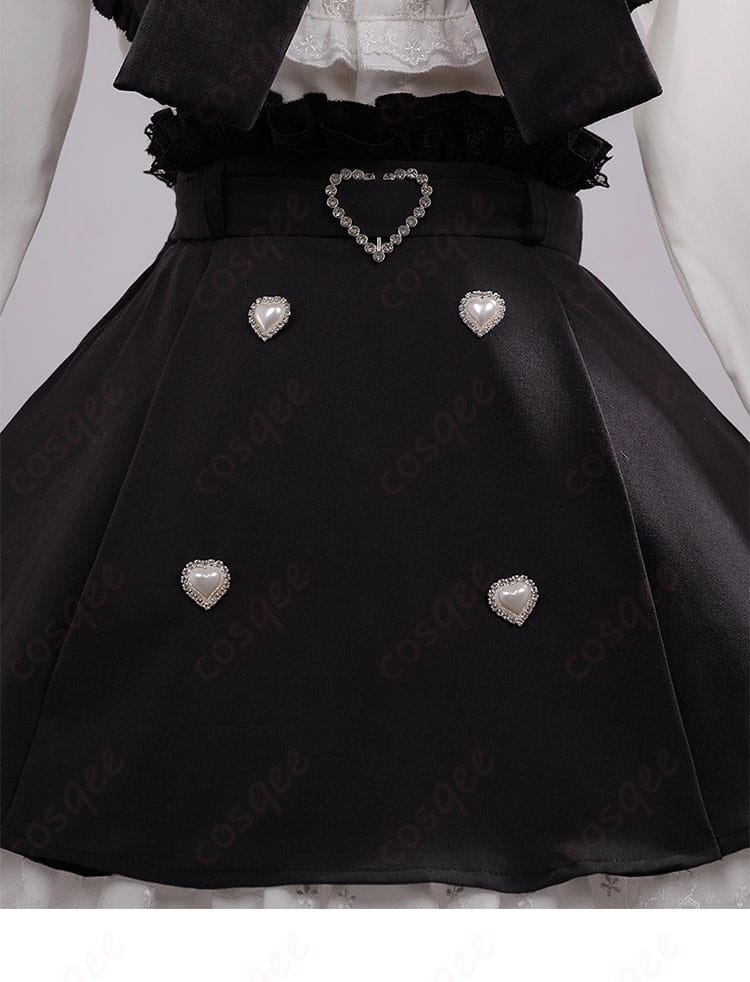 初音ミク コスプレ衣装、スカートのフリルとディテールが際立つ。地雷系スタイル。