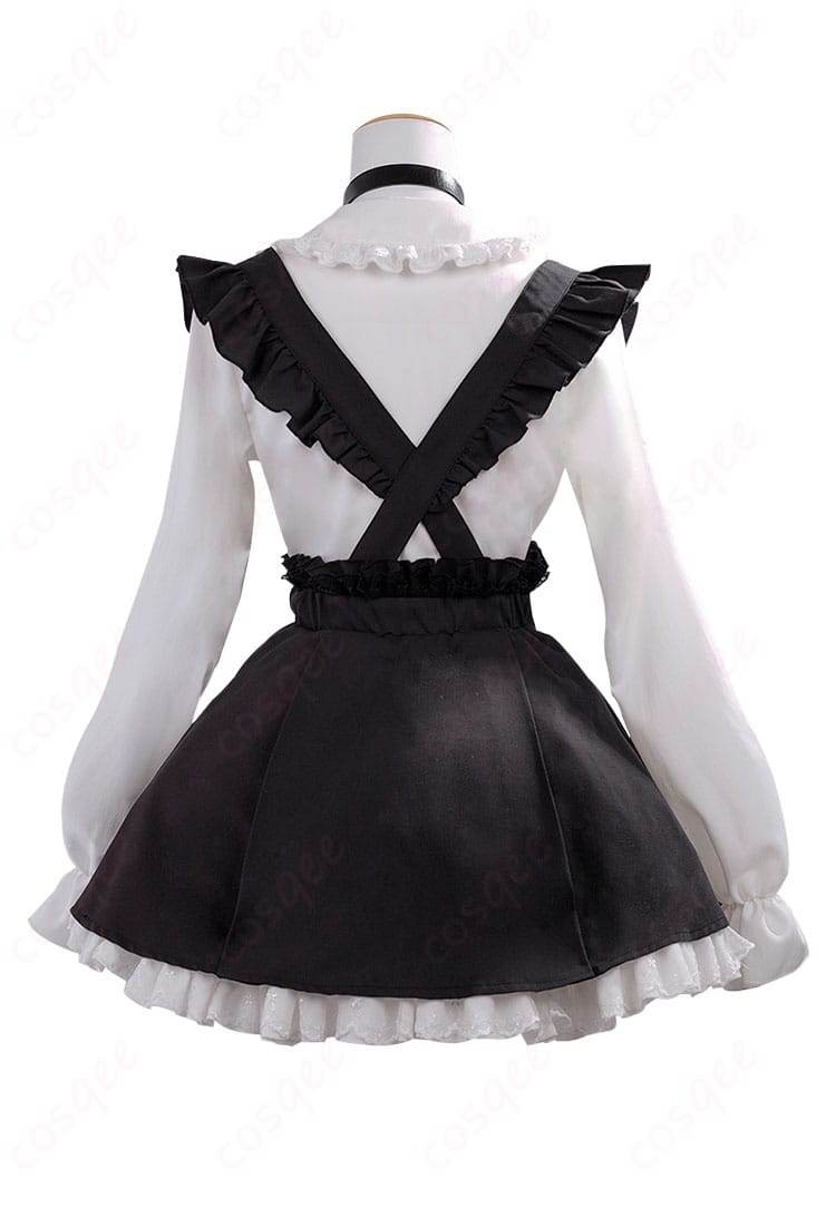 初音ミクのコスプレ衣装、背面デザインを表示。地雷系のスタイルと高い再現度。