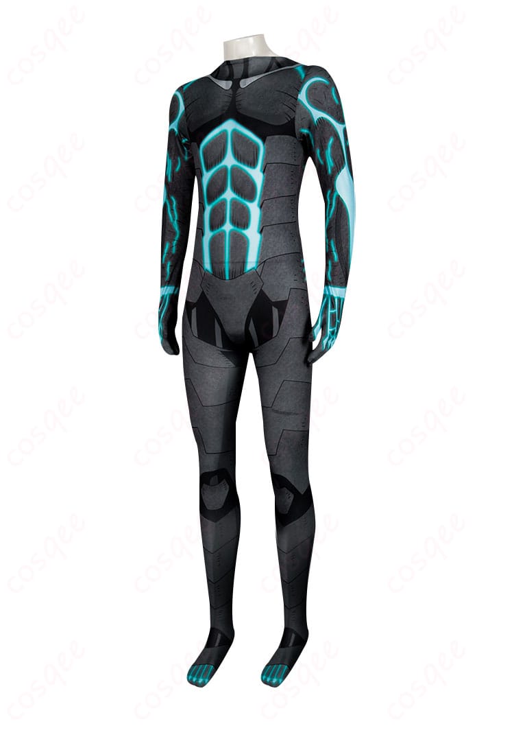 日比野カフカのコスプレ衣装、サイドビューで装飾を強調。