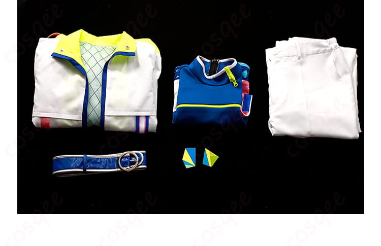 セット内容の展示画像。コスプレ衣装の全セット内容を紹介する写真。