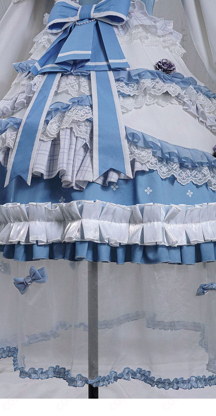 エマ・ウッズのコスプレ衣装のスカート側面。細部まで丁寧に作られた装飾が魅力的です。