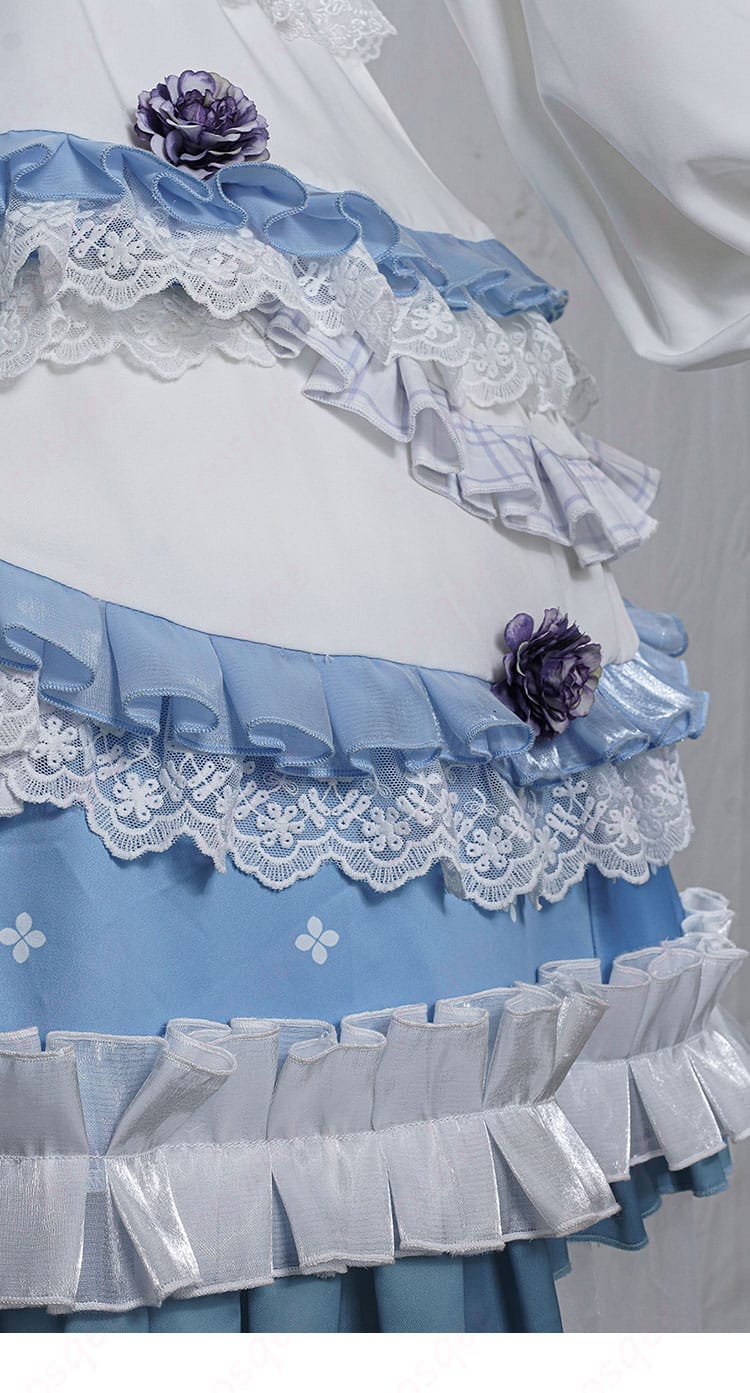 エマ・ウッズのコスプレ衣装のスカート裾の装飾。バレンタイン告白診断バージョンにぴったり。