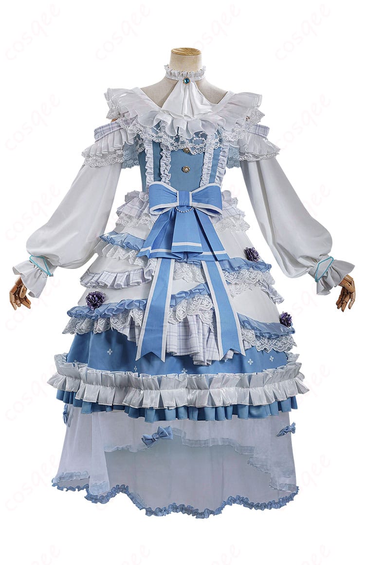 エマ・ウッズのコスプレ衣装の正面図。美しいワンピースと精巧なディテールを確認できます。