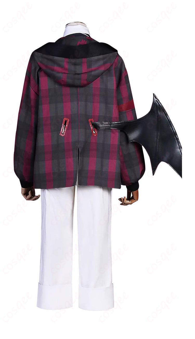 商品の背面図、後ろ姿まで忠実再現されたコスプレ衣装