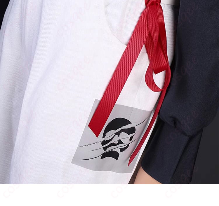 腰部の紐とパターン装飾ディテール、ファッション性とディテールが光る衣装