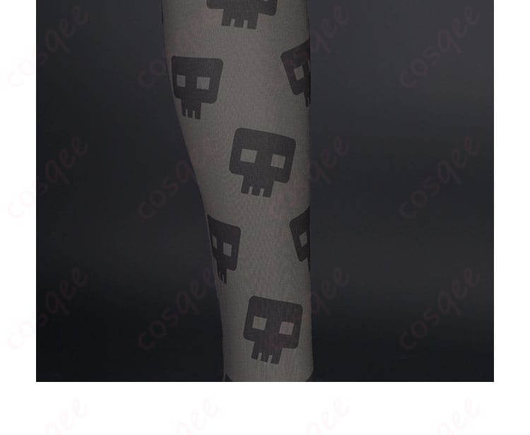 レッグソックスの装飾ディテール、足元までしっかりデザインされた衣装