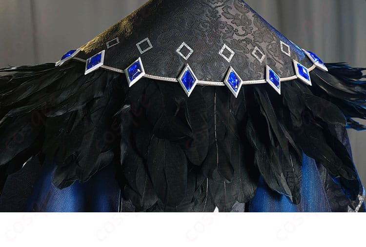 ジョゼフ 亡霊の魔術師 コスプレ衣装の披肩の羽毛装飾、豪華で目を引くデザイン。