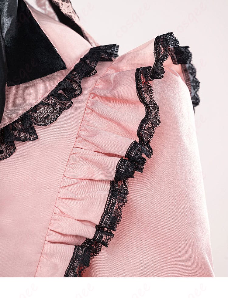 コスプレ衣装の肩袖部分の装飾ディテール、丁寧に仕上げられたデザイン。