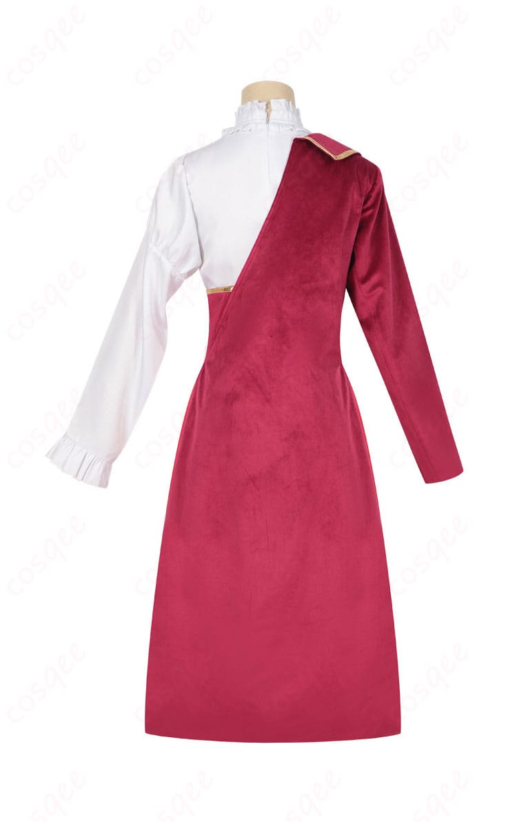 有馬かな コスプレ衣装背面画像、後ろの装飾とディテールに注目。