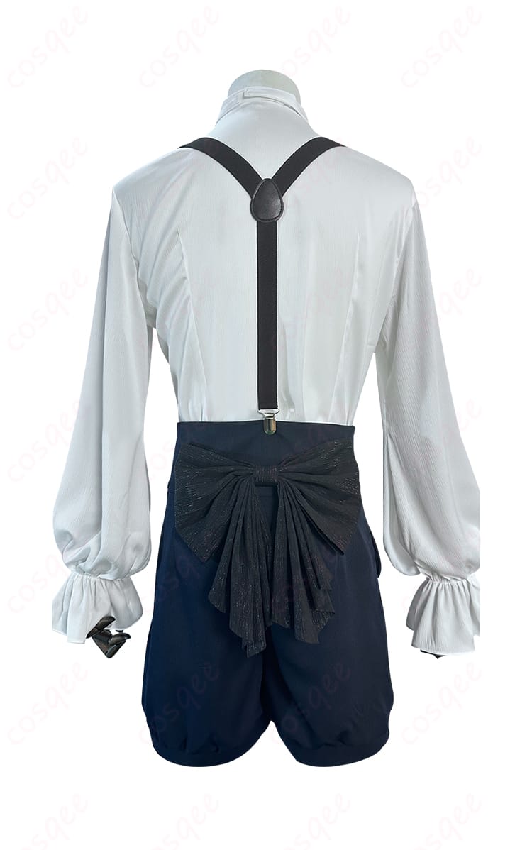 背面から見た蜂楽廻 コスプレ衣装のディテール。後ろのデザインに注目。