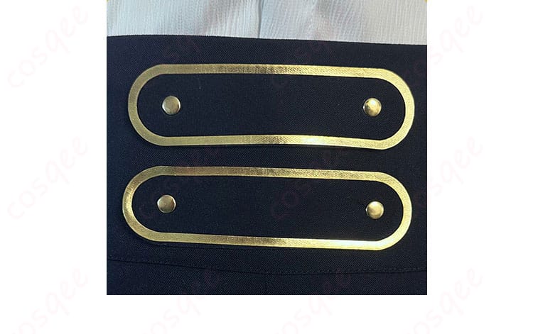 パンツの装飾ディテール。キャラクターの特徴を表現したデザイン。