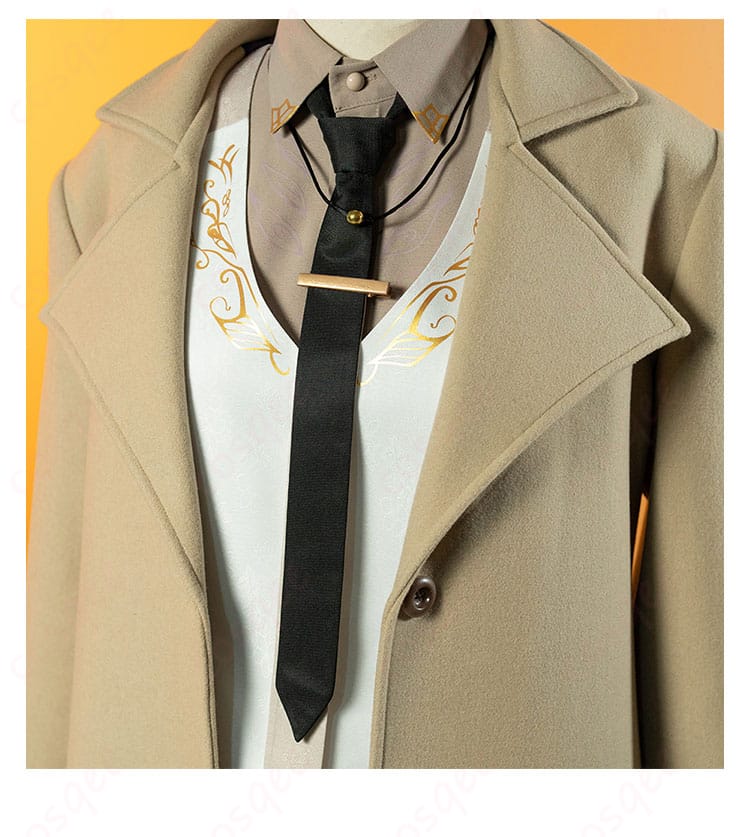 コスプレ衣装 衿元の装飾 細かい刺繍とデザインで忠実に再現。