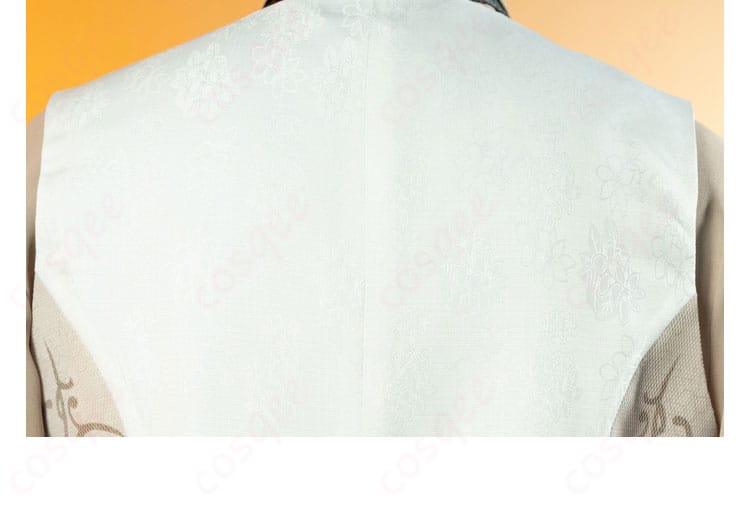 コスプレ衣装 背面デザインの詳細 立体的なディテールと高精度な仕上がり。