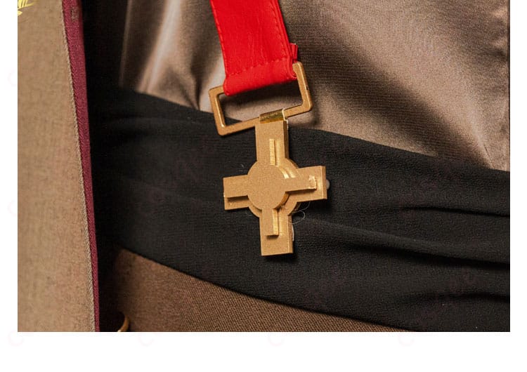 コスプレ衣装の背中部分に取り付けられた背帯の詳細