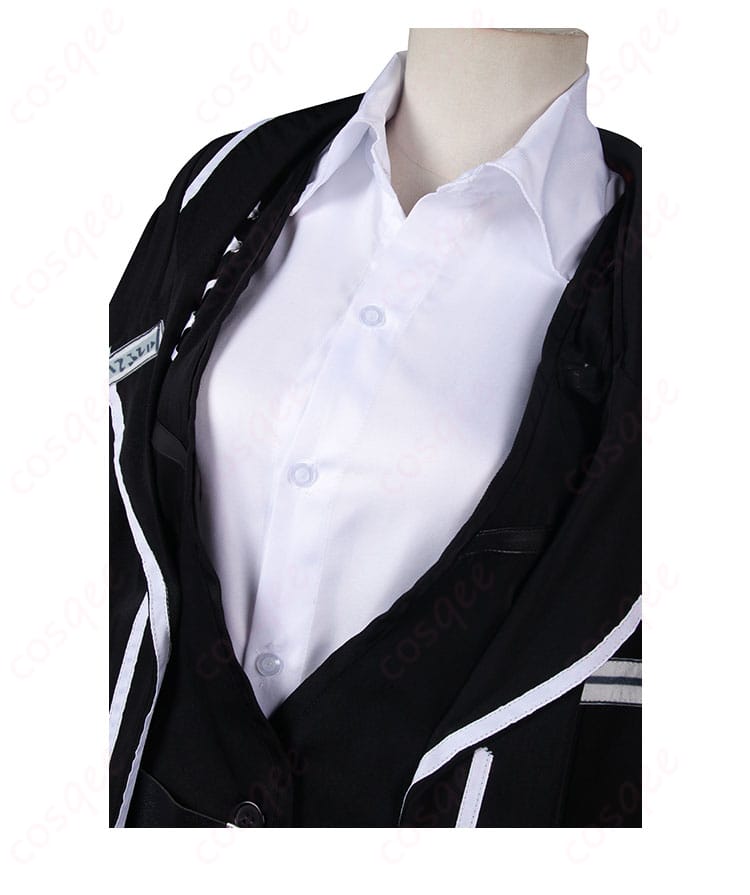 Limbus Company ロージャのコスプレ衣装の襟部分のディテール。高精度な刺繍と装飾が美しく再現されています。