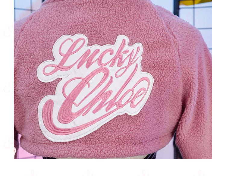 鉄拳7 ラッキークロエ コスプレ衣装 コートの背面装飾ディテール、背中のシルエットと装飾が美しい。