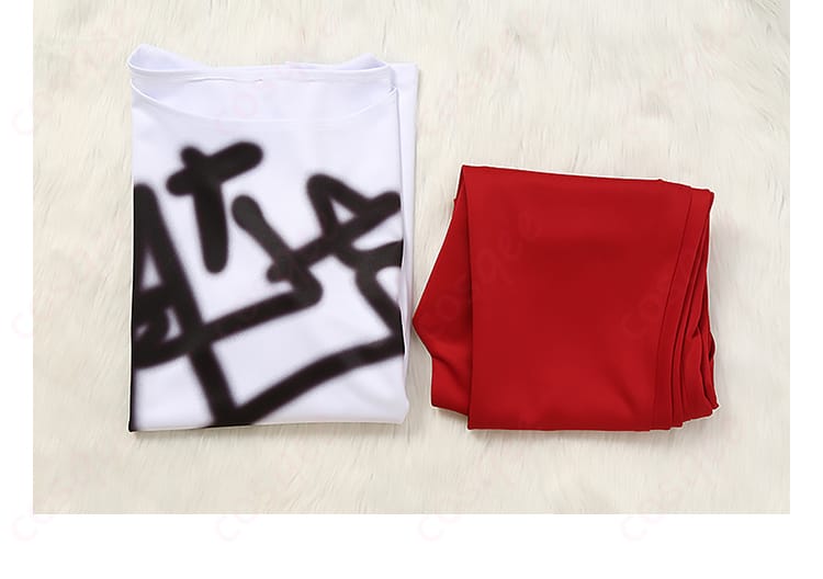 セット内容の画像。コスプレ衣装に含まれるアイテムを確認できる画像。