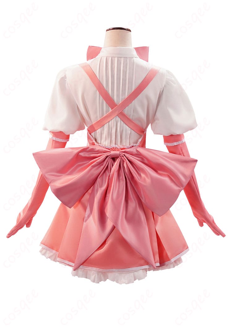 花菱はるかのマジアマゼンタ コスプレ衣装の背面。美しい背部のディテール、蝶結びのデザイン。