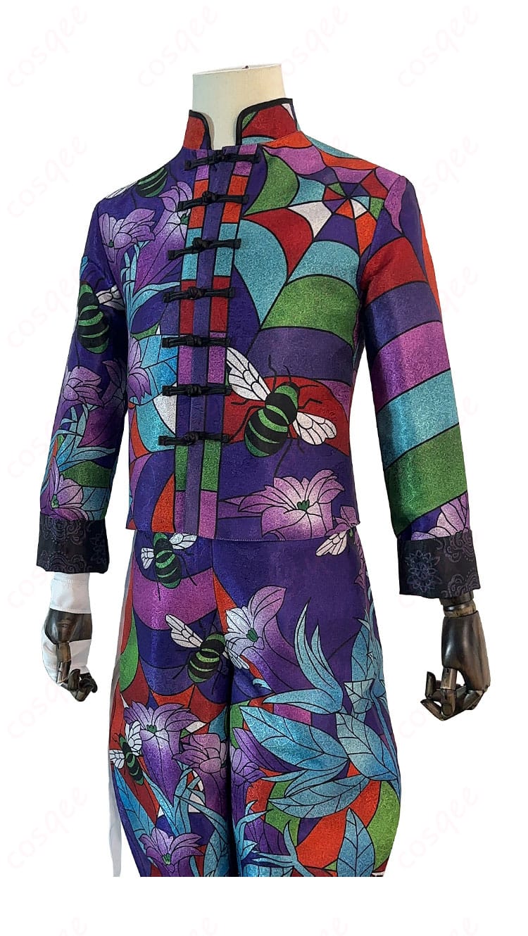 灰谷竜胆 コスプレ衣装 上衣の装飾細部。刺繍やアクセントがキャラクターの特徴を忠実に再現。