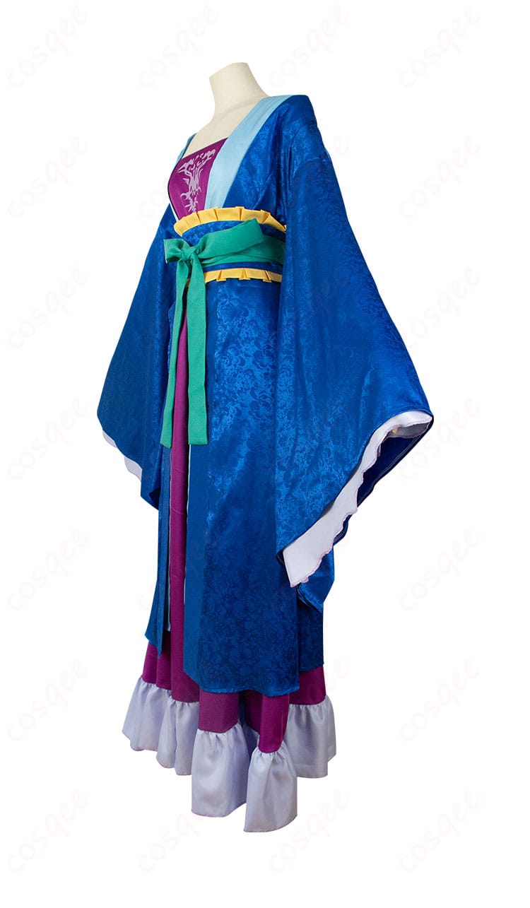 服装側面の装飾細部。衣装のサイドラインと装飾が見やすい画像。コスプレ衣装のディテールに焦点を当てた一枚。