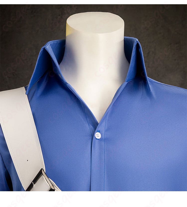 コスプレ衣装の領口装飾ディテール。衣装の衿部分のデザインに焦点を当てる。